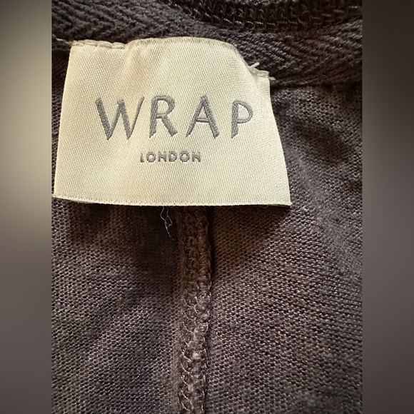 Wrap London Vneck Linen Tank and Acid Wash Tie Dye Junk de Luxe Tee - Picture 8 of 10